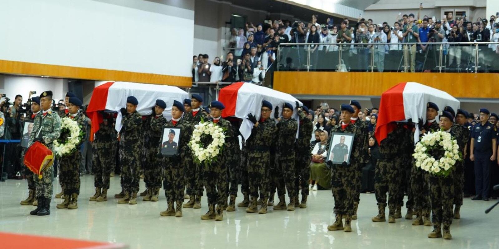 KKP Berikan Santunan dan Beasiswa bagi Keluarga Korban Pesawat ATR 42-500